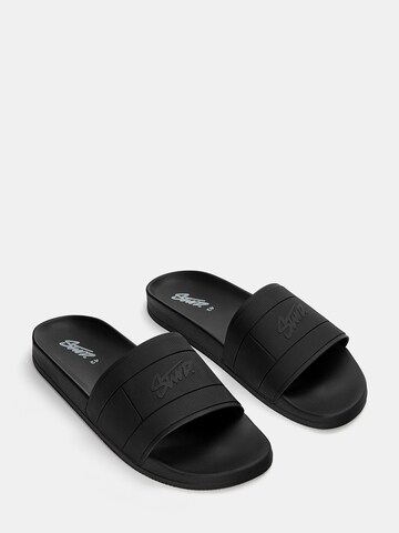Pull&Bear Pantofle – černá