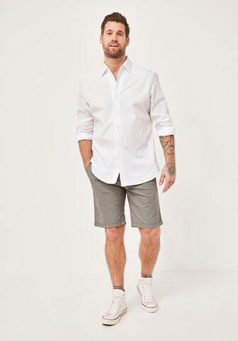 REDPOINT Slimfit Shorts in Beige