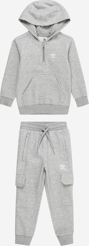 Survêtement ADIDAS ORIGINALS en gris : devant