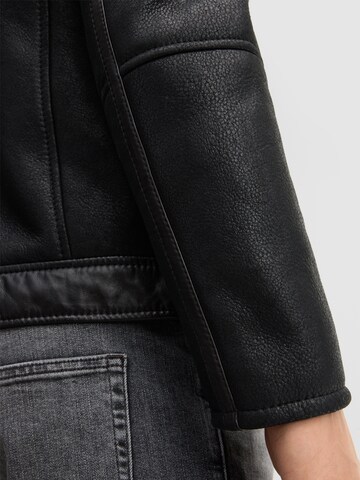 STRELLSON Between-Season Jacket in Black