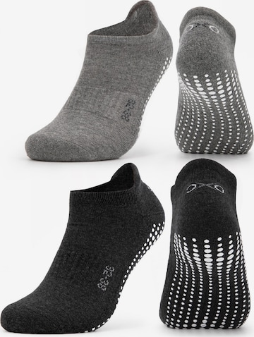 Chaussettes de sport 'Mady' Occulto en gris : devant