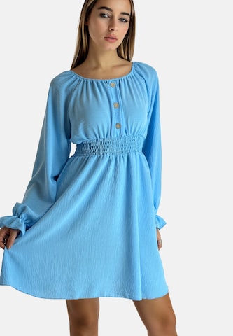 Elara Kjole i blå: forside