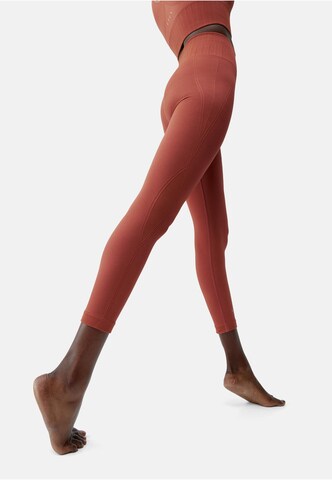 Born Living Yoga Skinny Leggings 'Annapurna' in Oranje