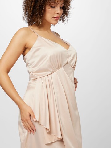 TFNC Plus - Vestido 'ALIYA' en gris