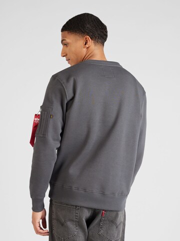 ALPHA INDUSTRIES - Sweatshirt em cinzento