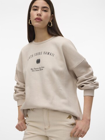 Sweat-shirt 'MALY' VERO MODA en beige