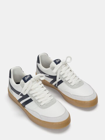 Pull&Bear Sneaker in Weiß