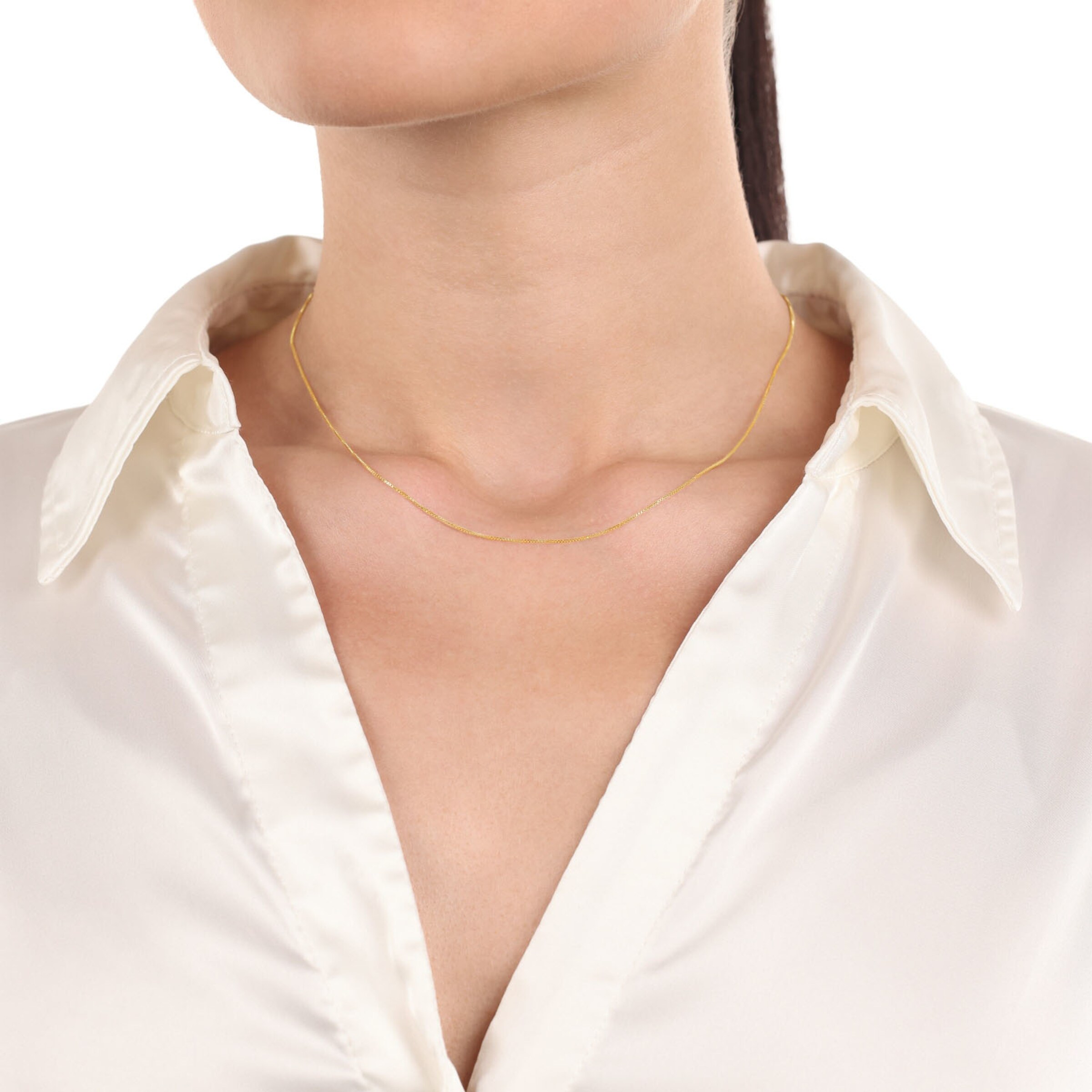 AMOR Kette in Gold: Vorderseite