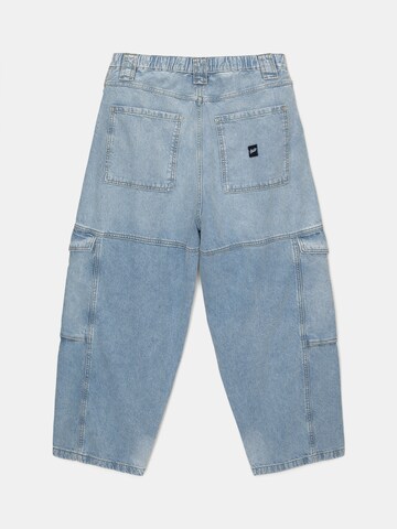 Largi Pantaloni eleganți de la Pull&Bear pe albastru