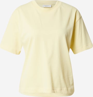 Gina Tricot T-shirt i gul: framsida