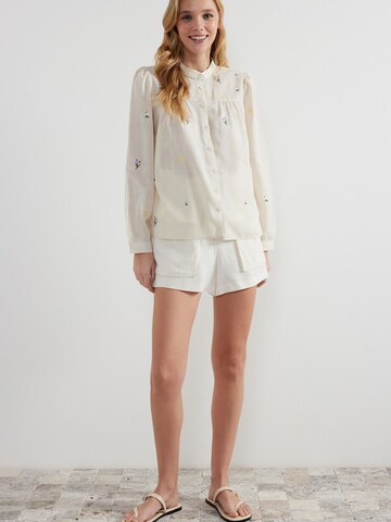 Camicia da donna di Trendyol in beige: frontale