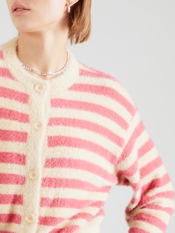 LEVI'S ® Плетена жилетка 'Cat Cardigan' в розово