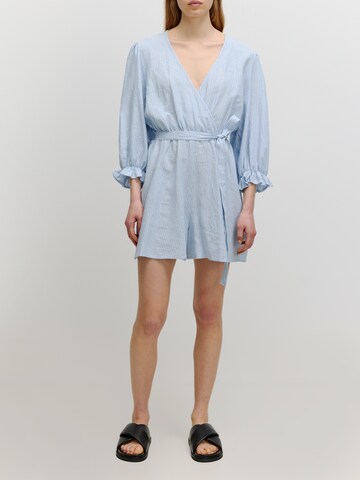 Tuta jumpsuit 'Kallie' di EDITED in blu: frontale