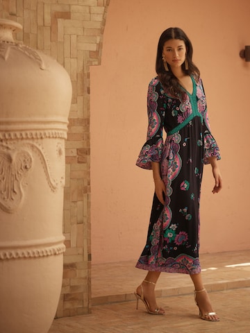 love & roses Dress in Brown