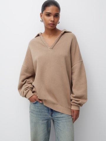 Pull&Bear Sweatshirt i beige: framsida