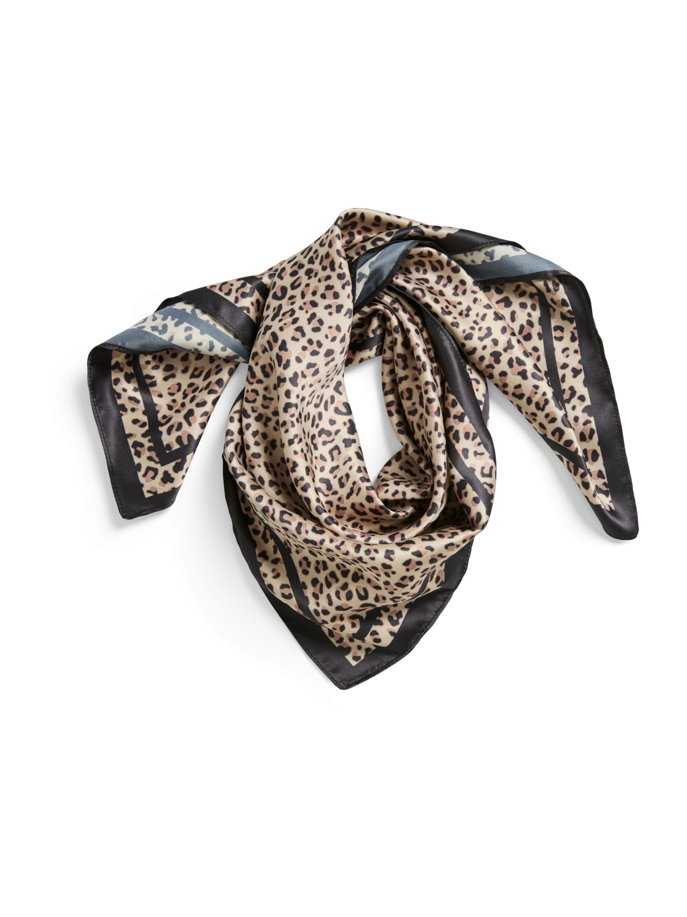 PIECES Wrap in Black: front