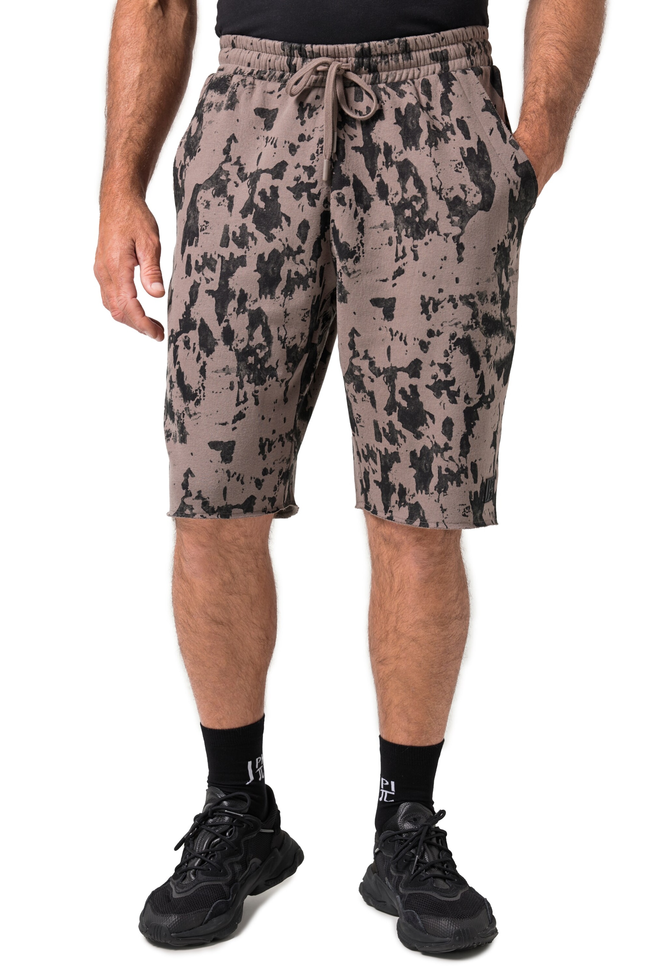 JAY-PI Regular Bermuda in Braun: Vorderseite