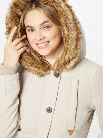 Parka invernale di Eight2Nine in beige