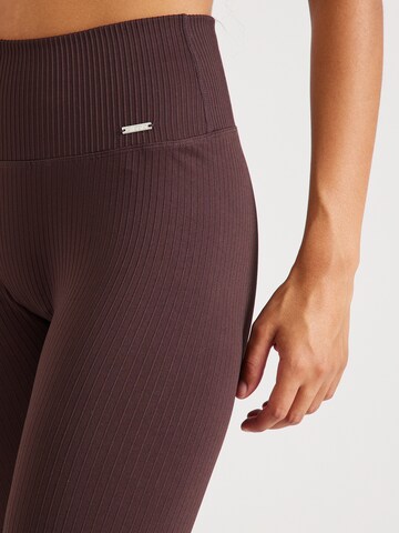 Skinny Pantalon de sport aim'n en marron