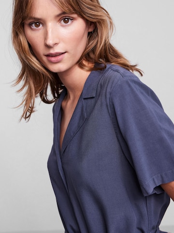 Robe-chemise 'Olivia' PIECES en bleu