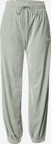 Nike Sportswear Zúžený Kalhoty – zelená: přední strana