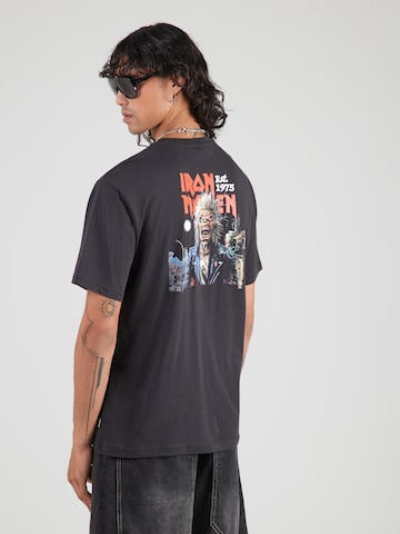 Only & Sons Μπλουζάκι 'ONSIRON MAIDEN' σε μαύρο: μπροστά