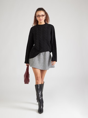 ABOUT YOU Pullover 'Fame' i sort