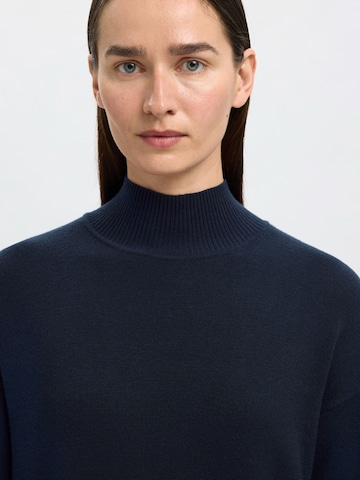 SELECTED Knitted dress 'SLFKAMMA' in Blue