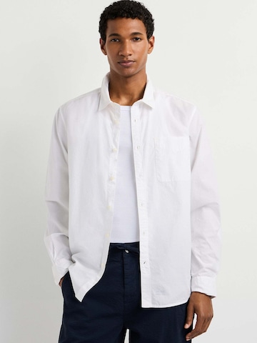 Coupe regular Chemise 'Robert' Pepe Jeans en blanc : devant