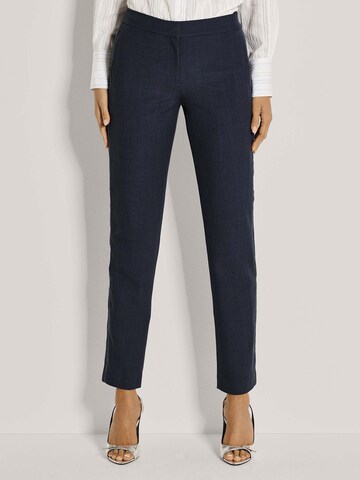 Effilé Pantalon à plis MADELEINE en bleu : devant