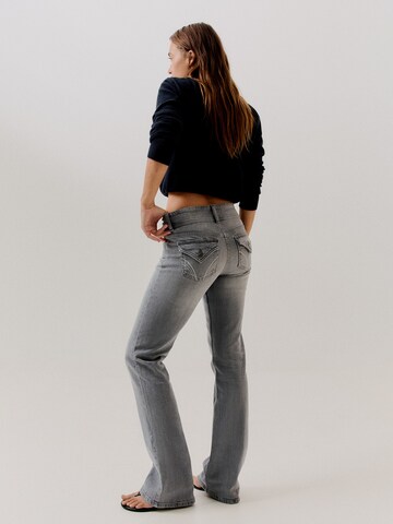 Bershka Bootcut Farmer - szürke