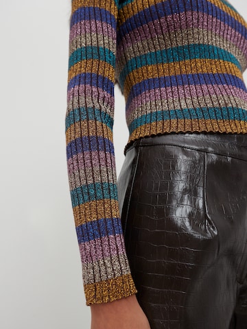 EDITED Sweter 'Carina' w kolorze mieszane kolory
