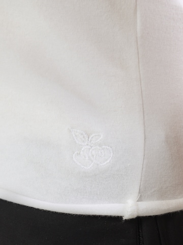 BDG Urban Outfitters Shirt in White