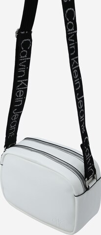 Borsa a tracolla di Calvin Klein Jeans in bianco