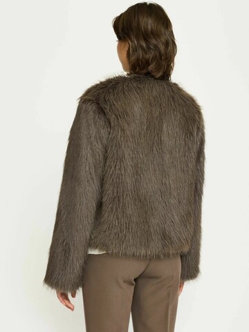 Soft Rebels Välikausitakki ' SREstelle ' värissä ruskea