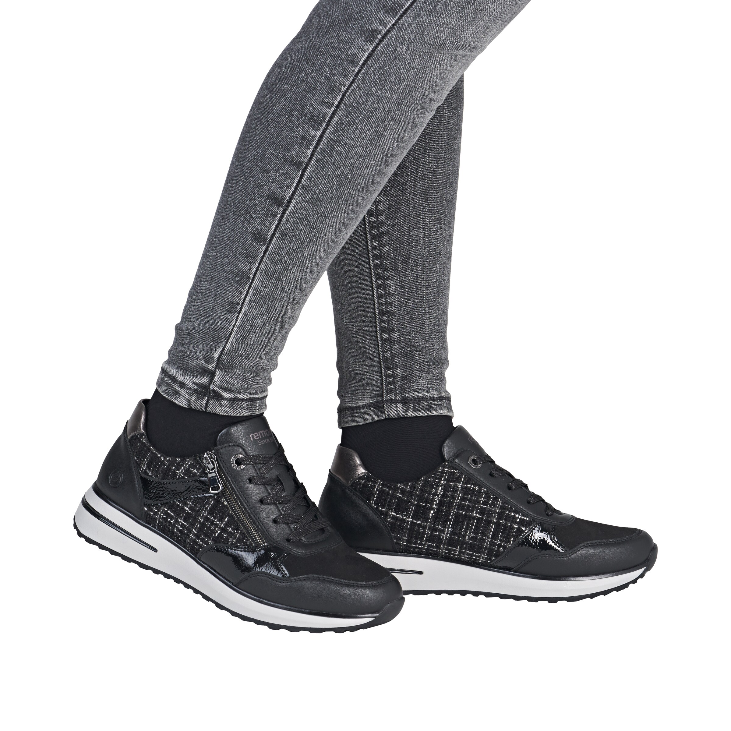 REMONTE Sneakers in Black