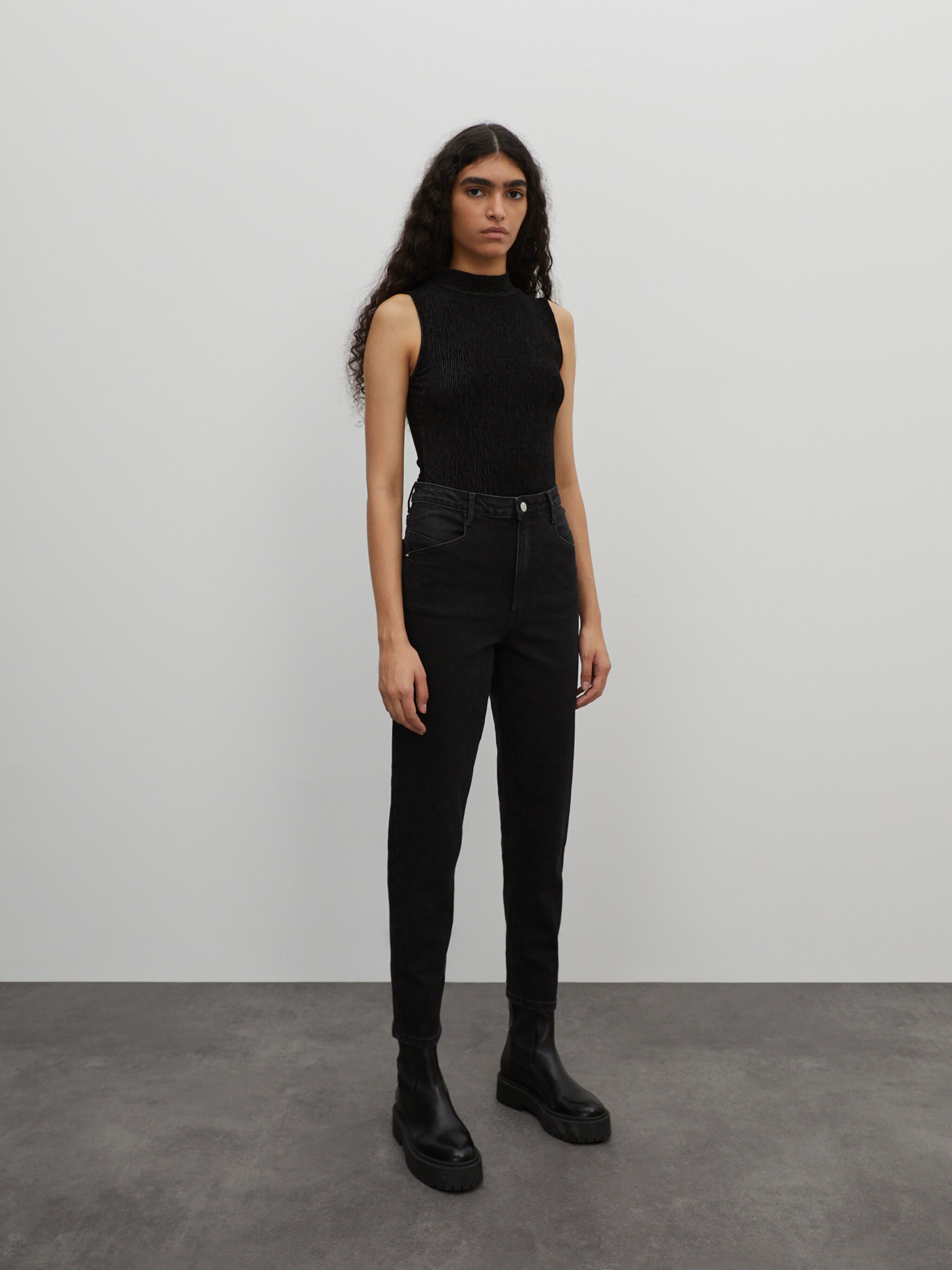 EDITED Produits Shirtbody 'Malina' noir