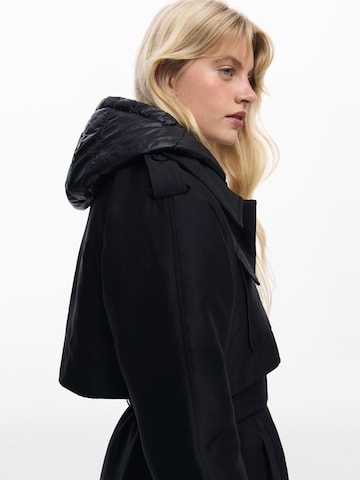 Desigual Between-seasons coat in Black