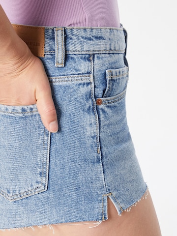 Tally Weijl Skinny Shorts in Blau