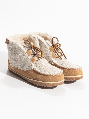 Stivaletto 'Torrey' di Minnetonka in marrone