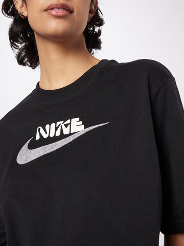 Nike Sportswear T-shirt i svart