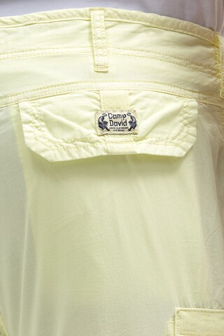CAMP DAVID Regular Cargo Pants in Yellow