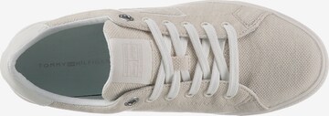 TOMMY HILFIGER Sneaker in Beige