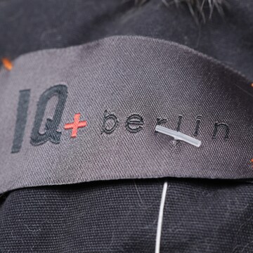 IQ+ Berlin Jacket & Coat in L in Black