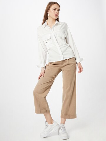 GUESS Wide leg Pleat-Front Pants 'MATILDE' in Beige