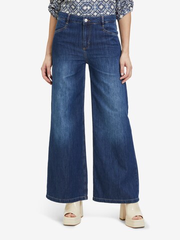 Cartoon Tapered Jeans in Blauw: voorkant