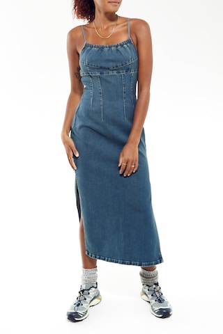 BDG Urban Outfitters Jurk 'Reyne' in Blauw: voorkant