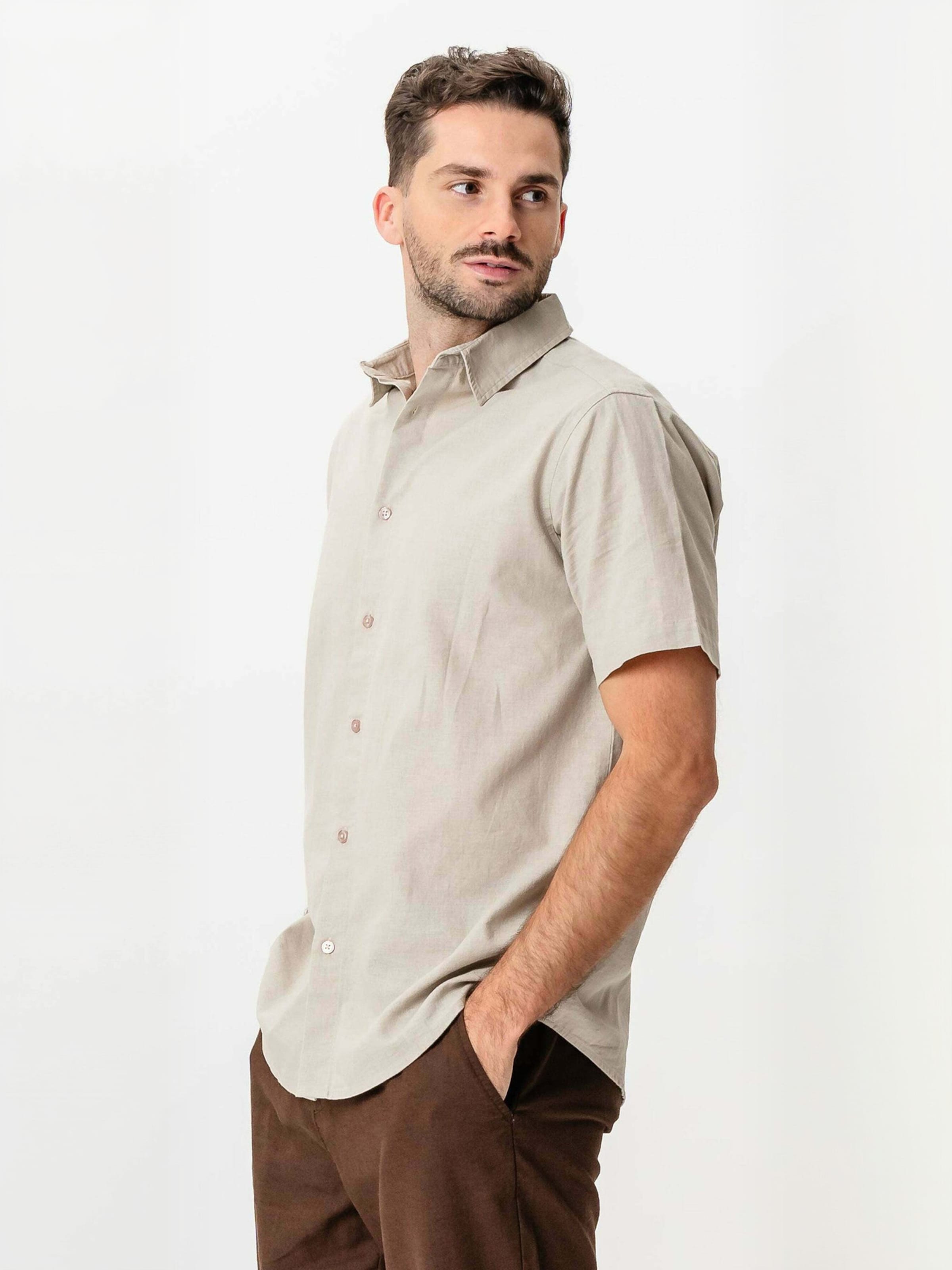 Coupe regular Chemise ' Linen Blend ' TEESHOPPEN en beige