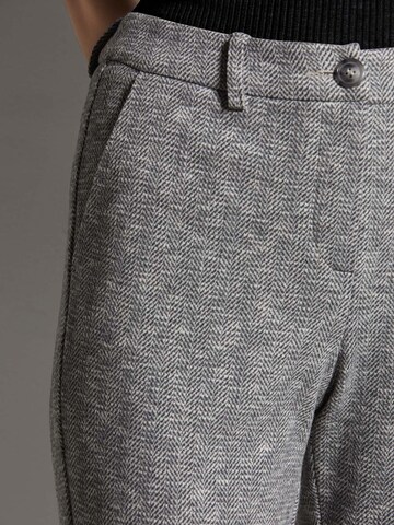 Effilé Pantalon MADELEINE en gris