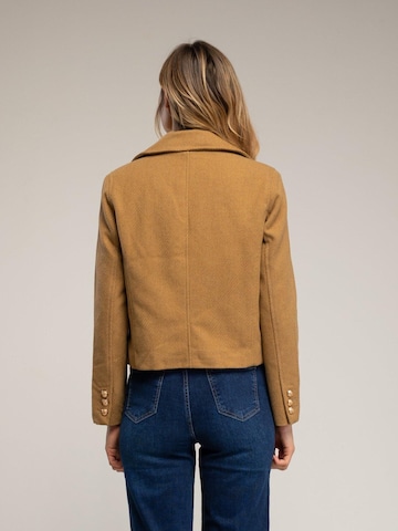 Tantra - Chaqueta de entretiempo 'Chaqueta corta de paño con solapas,  botones dorados y bolsillos laterales' en beige